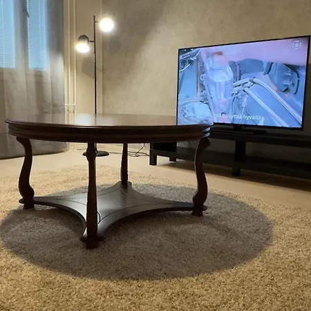 Luxe, By Ilona Apartment