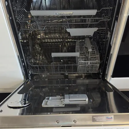 Luxe, By Ilona Kotka