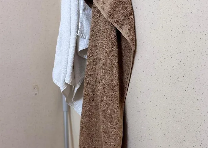 Luxe, By Ilona Daire *